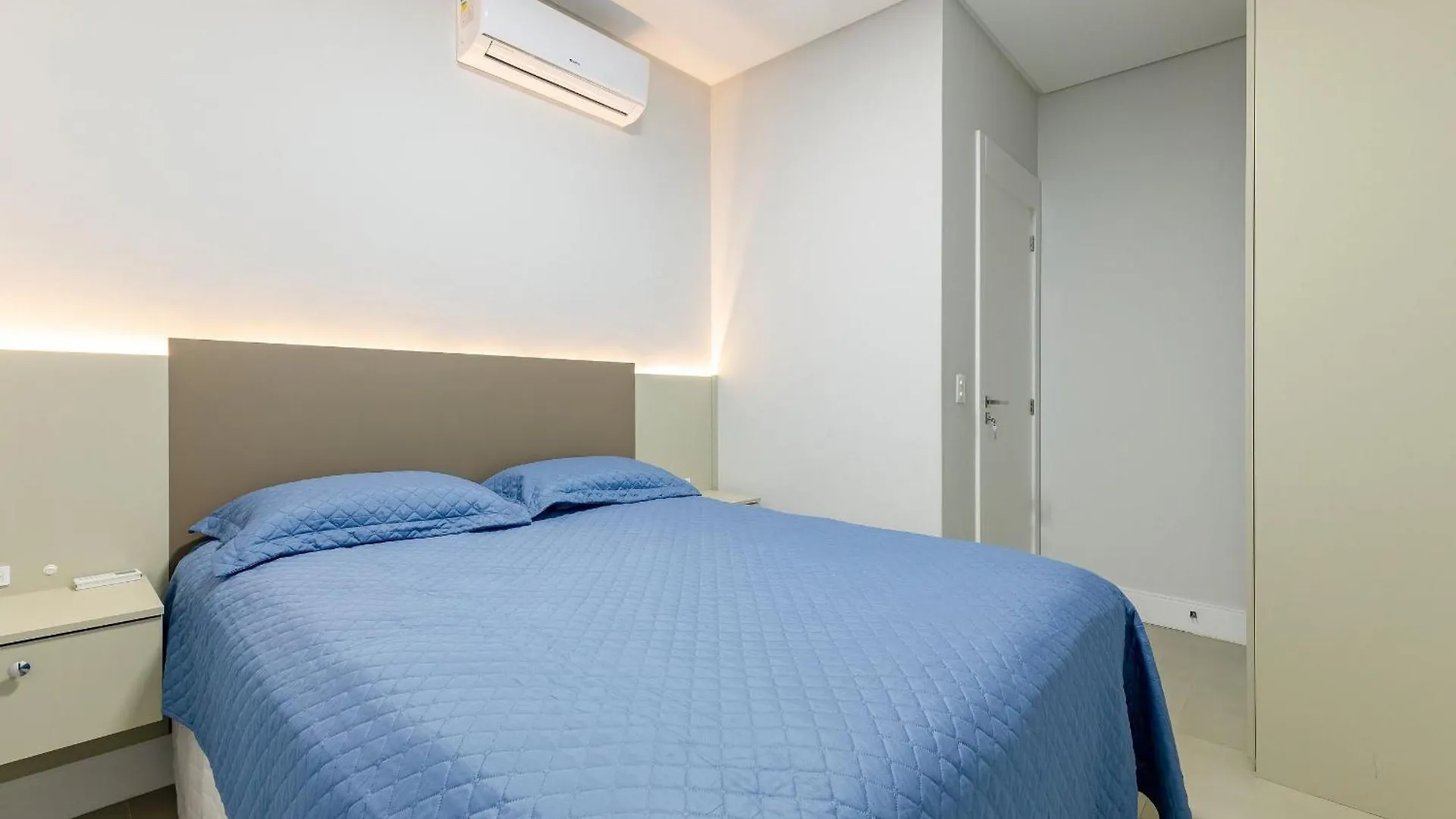 Apartment Apartamento Finamente Mobiliado Com Area De Lazer E Vista Mar Bombinhas