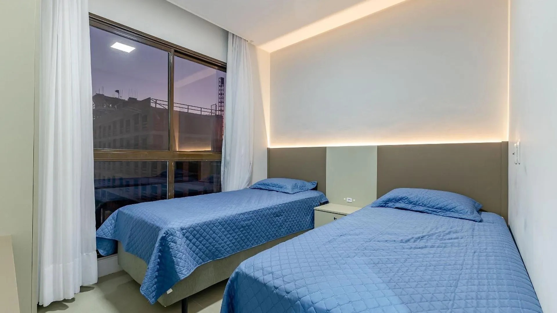 Apartamento Finamente Mobiliado Com Area De Lazer E Vista Mar Bombinhas Apartment