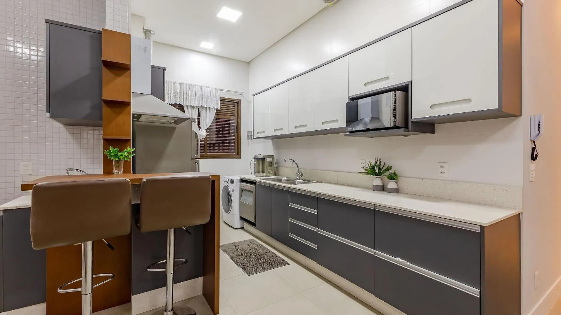 Apartment Apartamento Finamente Mobiliado Com Area De Lazer E Vista Mar Bombinhas Brazil