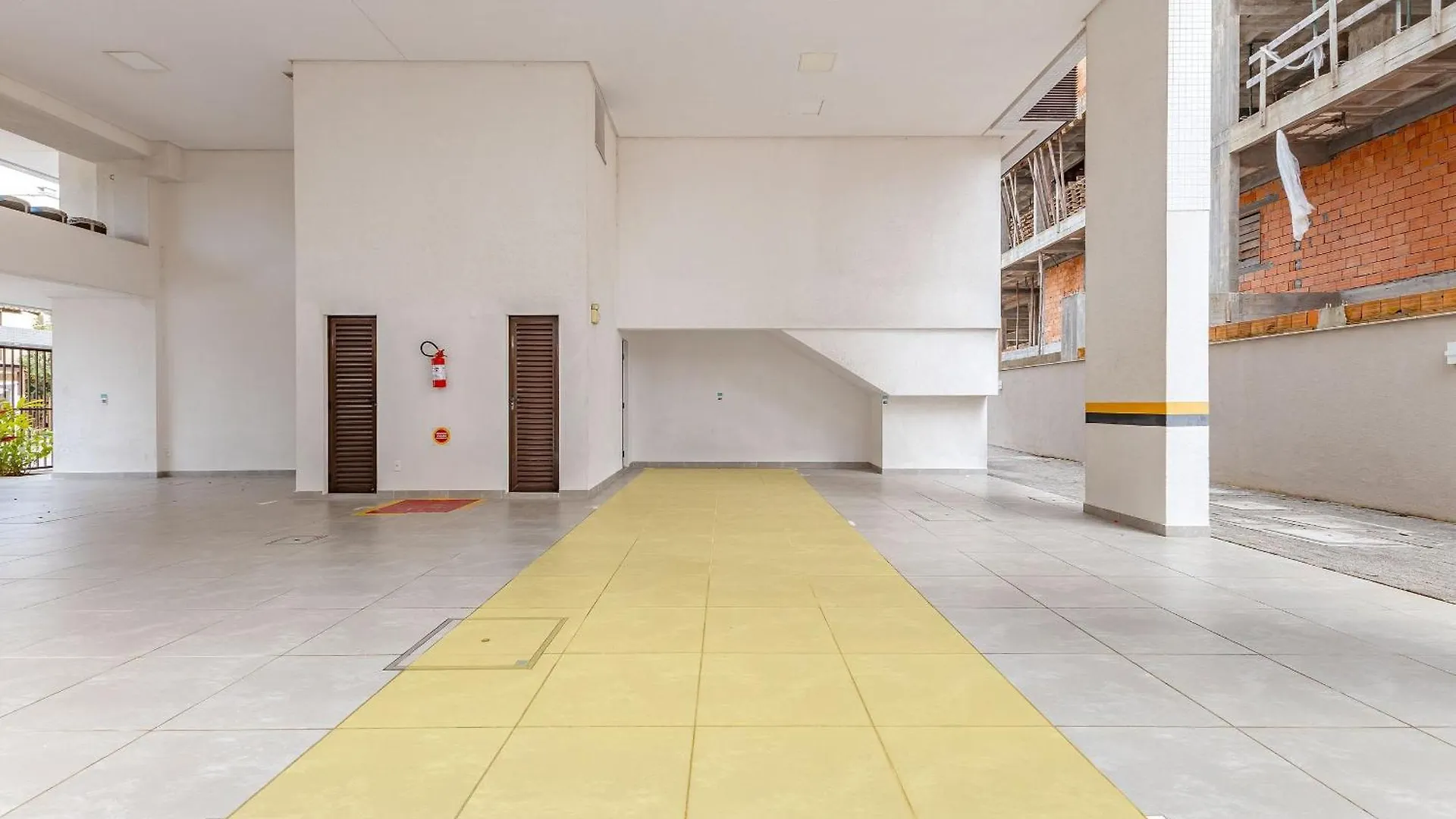 Apartamento Finamente Mobiliado Com Area De Lazer E Vista Mar 봄비나스 0*,  브라질